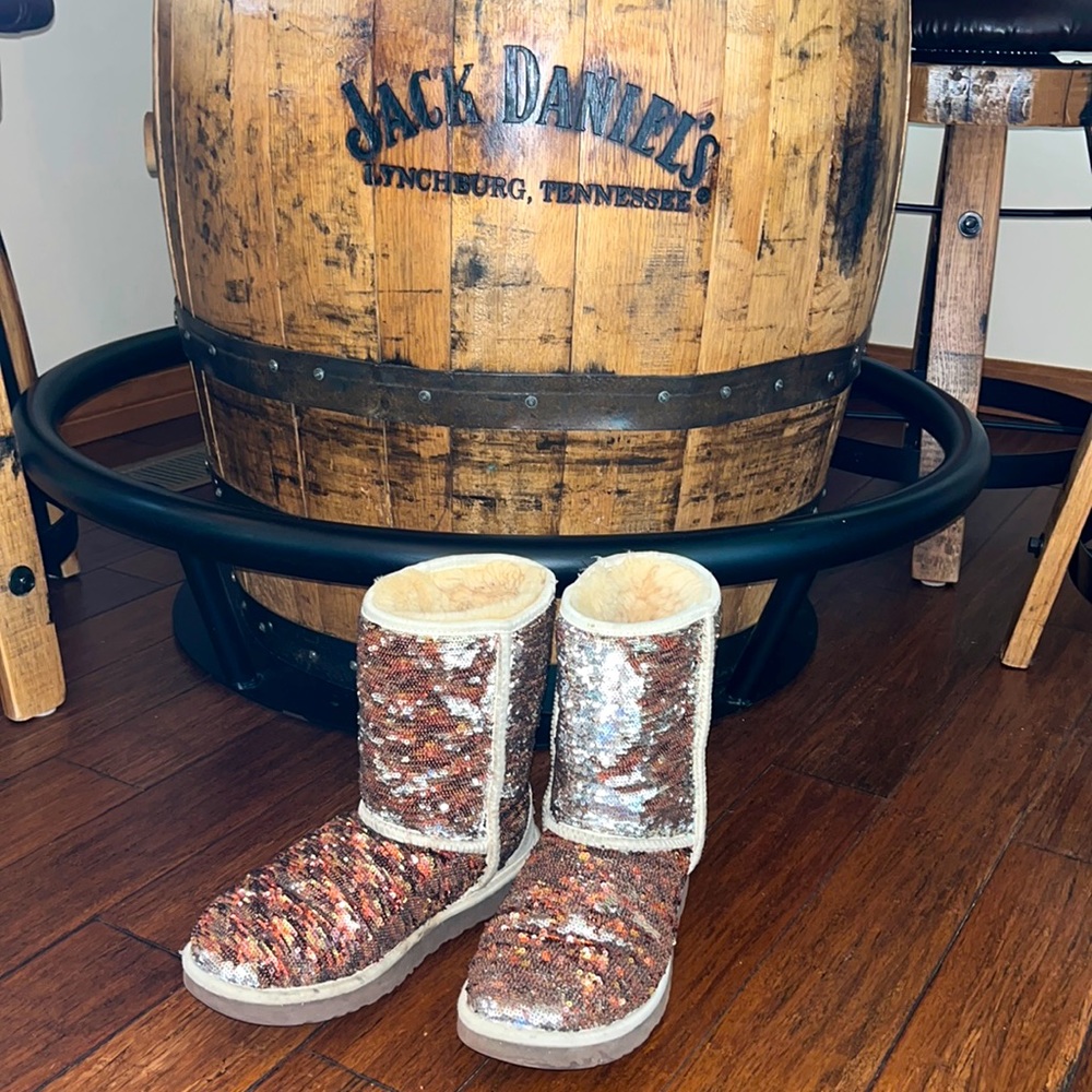 UGG Sparkly Gold/Brown Boots!!